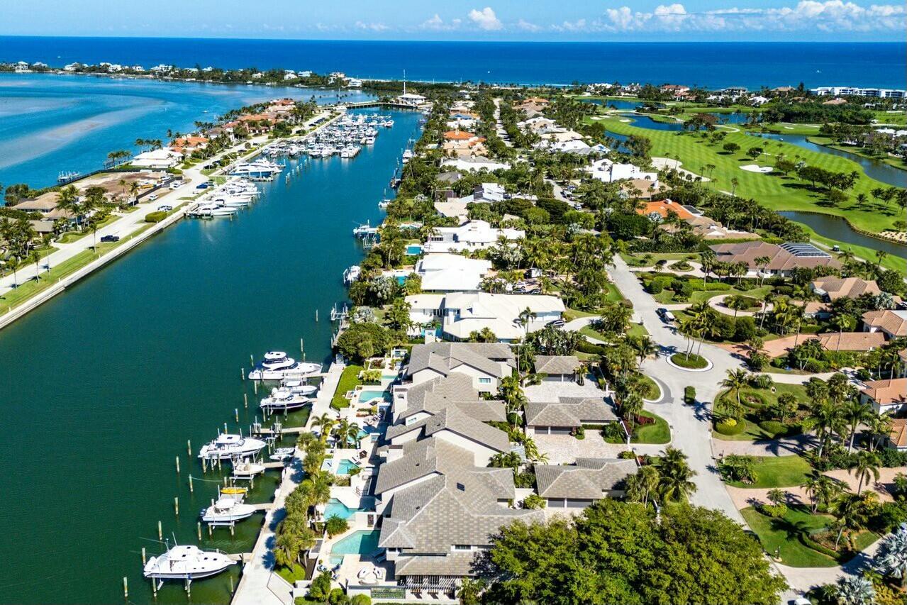 SAILFISH POINT - Residential