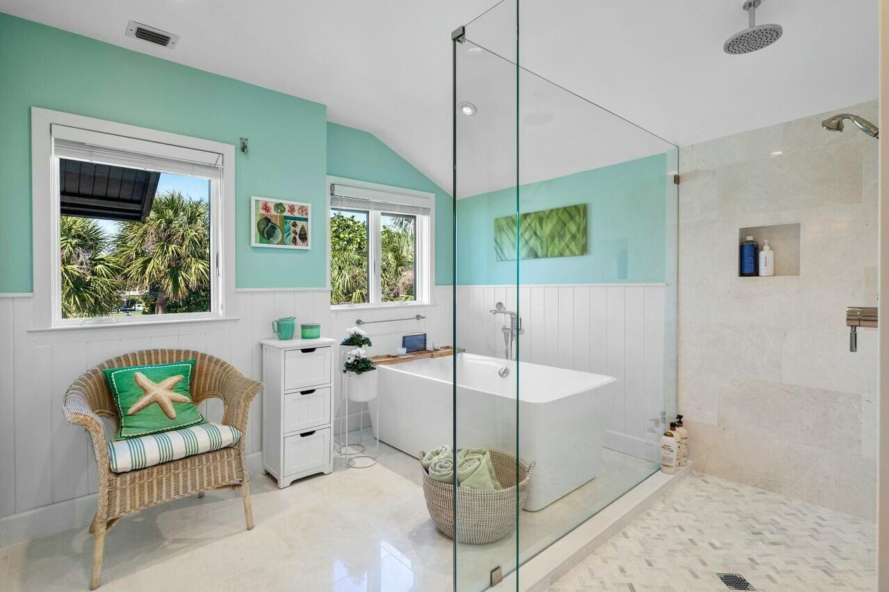 SAILFISH POINT - Residential