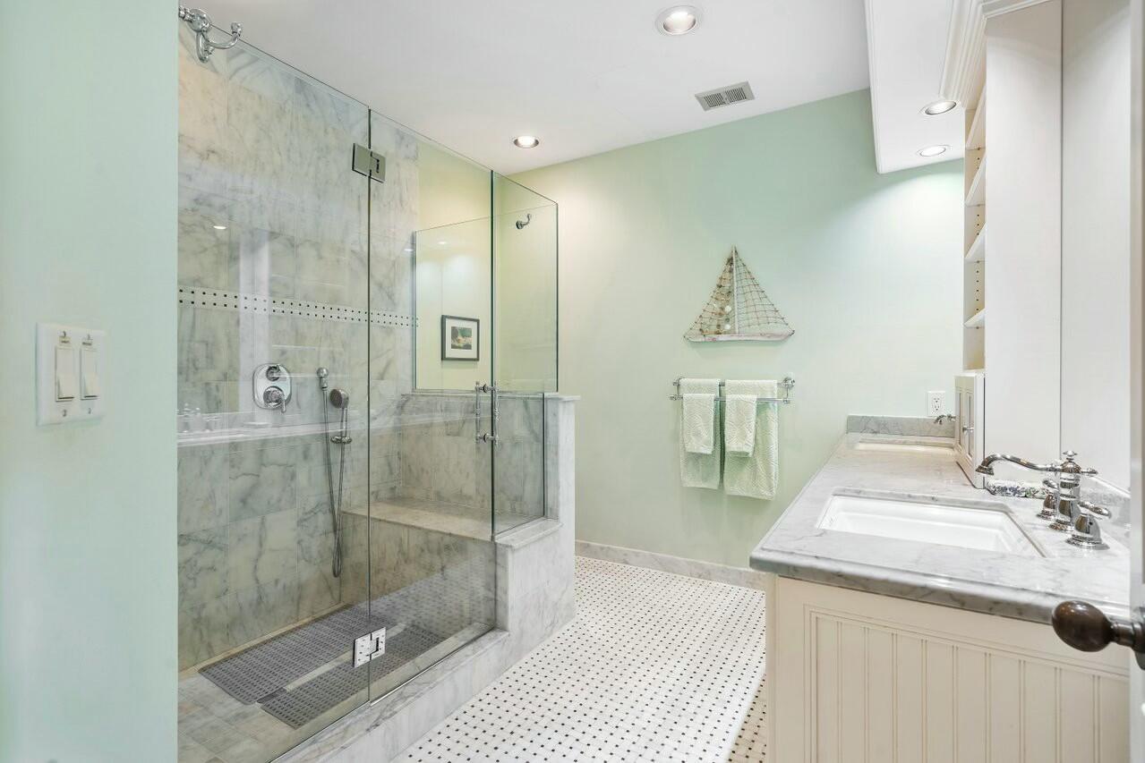 SAILFISH POINT - Residential