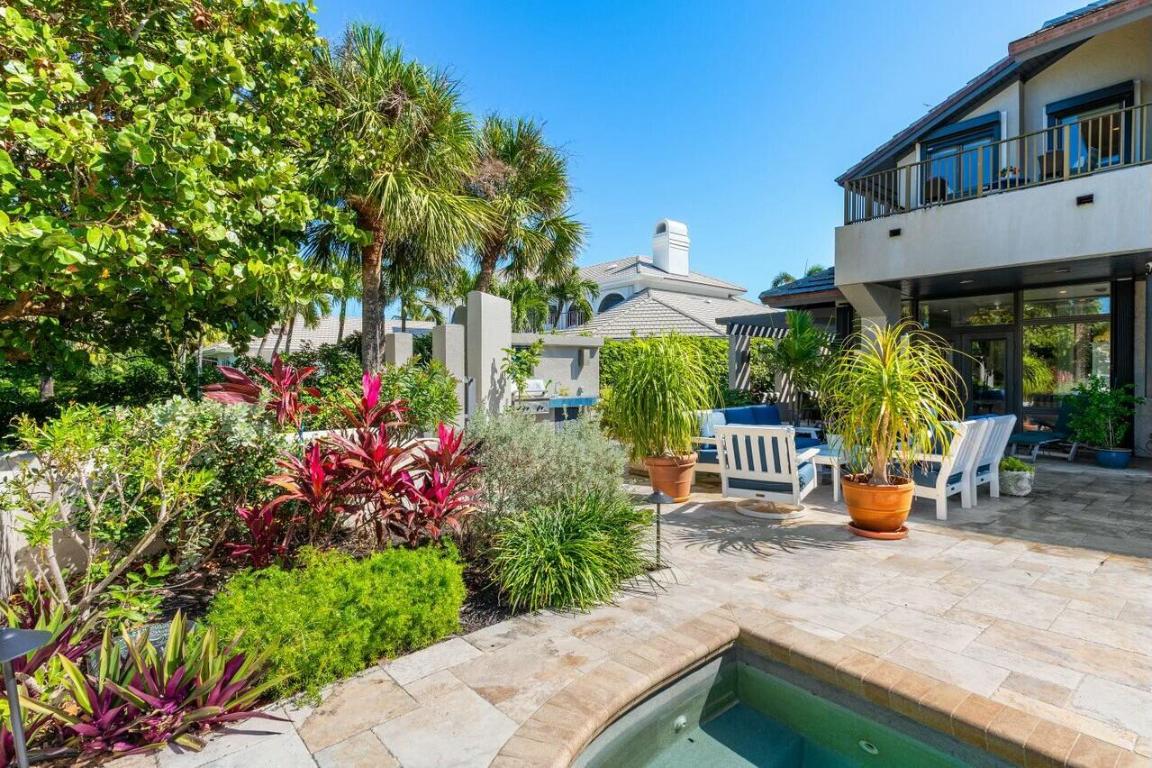 SAILFISH POINT - Residential