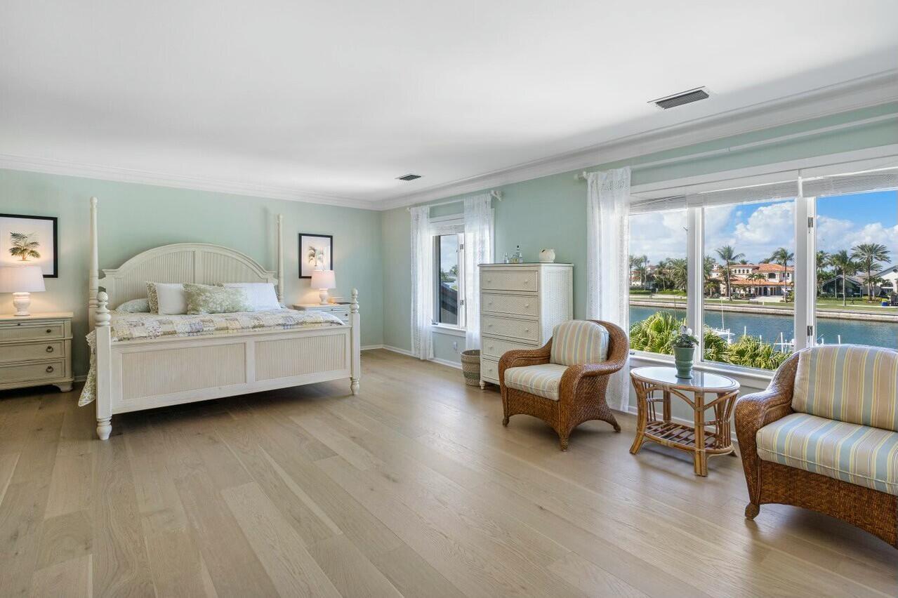 SAILFISH POINT - Residential