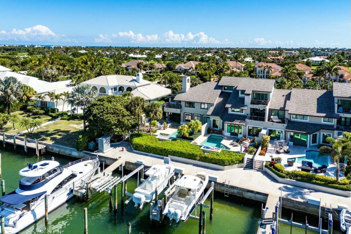 SAILFISH POINT - Residential