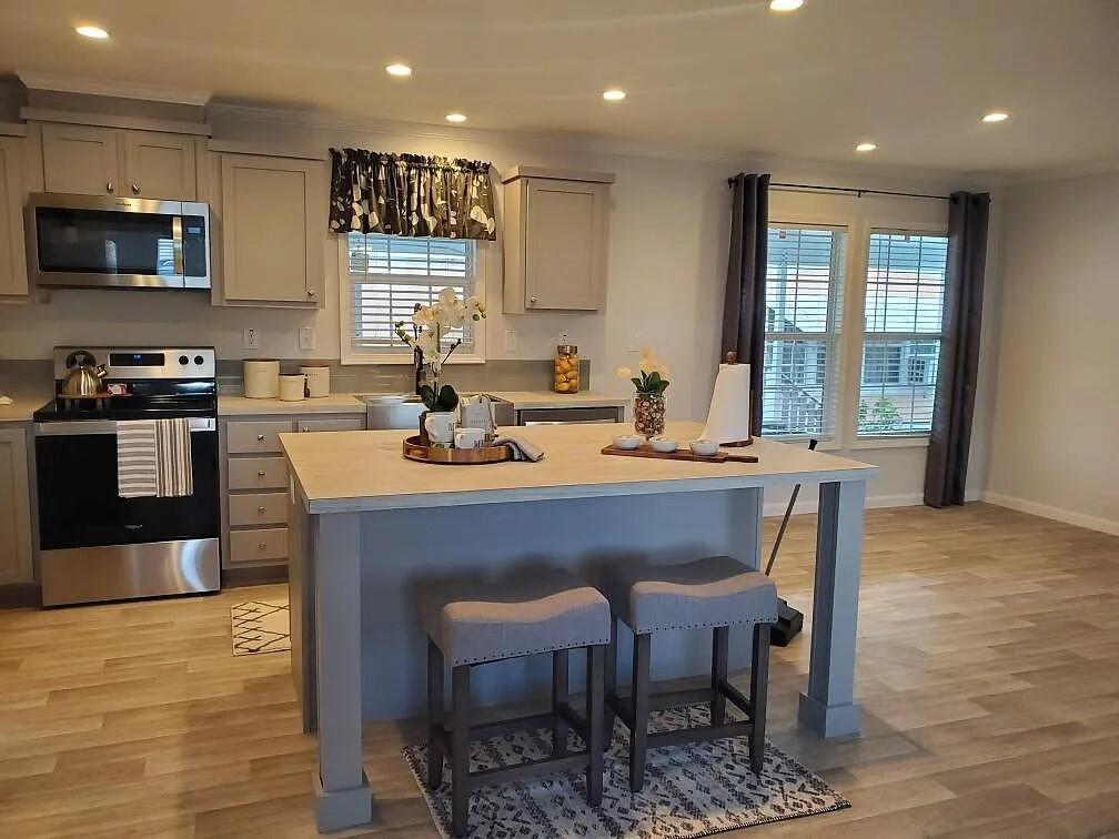 Lake Worth Village - Residential