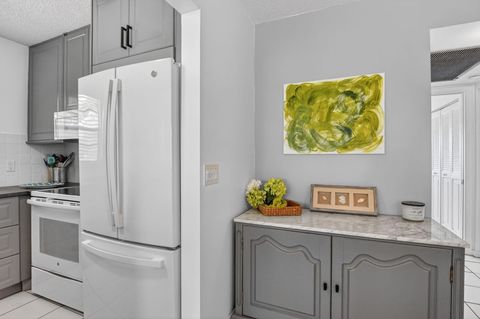 Tiny photo for 492 W Tilford, Deerfield Beach, FL 33442 (MLS # B26021398)