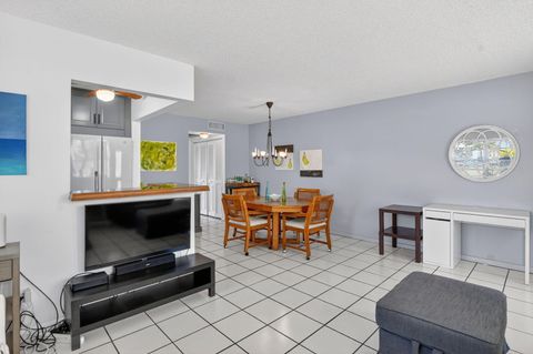 Tiny photo for 492 W Tilford, Deerfield Beach, FL 33442 (MLS # B26021398)