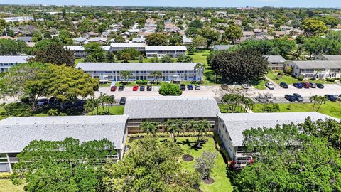 Tiny photo for 492 W Tilford, Deerfield Beach, FL 33442 (MLS # B26021398)