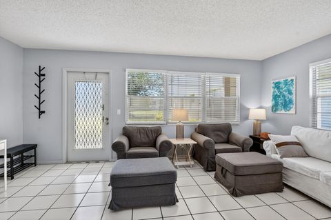 Tiny photo for 492 W Tilford, Deerfield Beach, FL 33442 (MLS # B26021398)