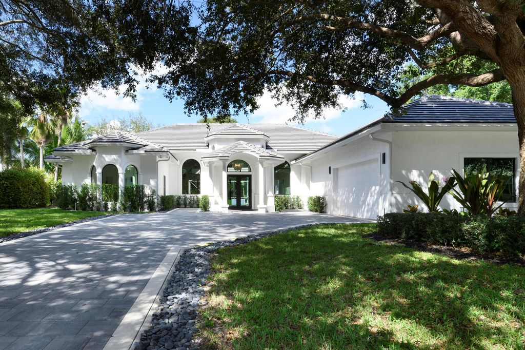 Photo of 2557 Seminole Circle, West Palm Beach, FL 33409 (MLS # R11133795)