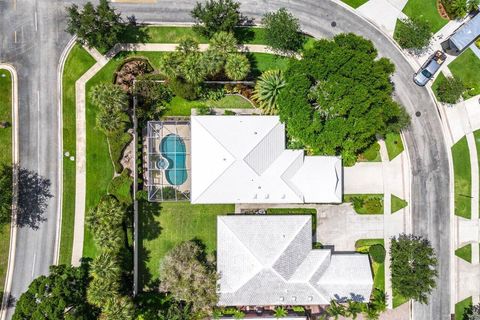 Single Family Residence in Palm Beach Gardens FL 8570 Wakefield Drive Dr 36.jpg