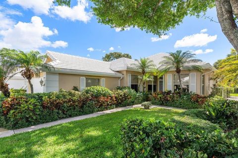 Single Family Residence in Palm Beach Gardens FL 8570 Wakefield Drive Dr 1.jpg