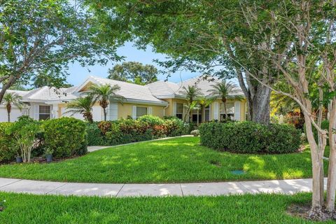 Single Family Residence in Palm Beach Gardens FL 8570 Wakefield Drive Dr 2.jpg