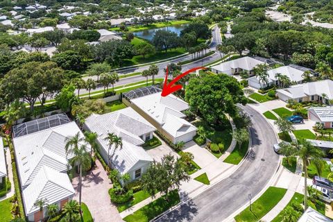 Single Family Residence in Palm Beach Gardens FL 8570 Wakefield Drive Dr 40.jpg