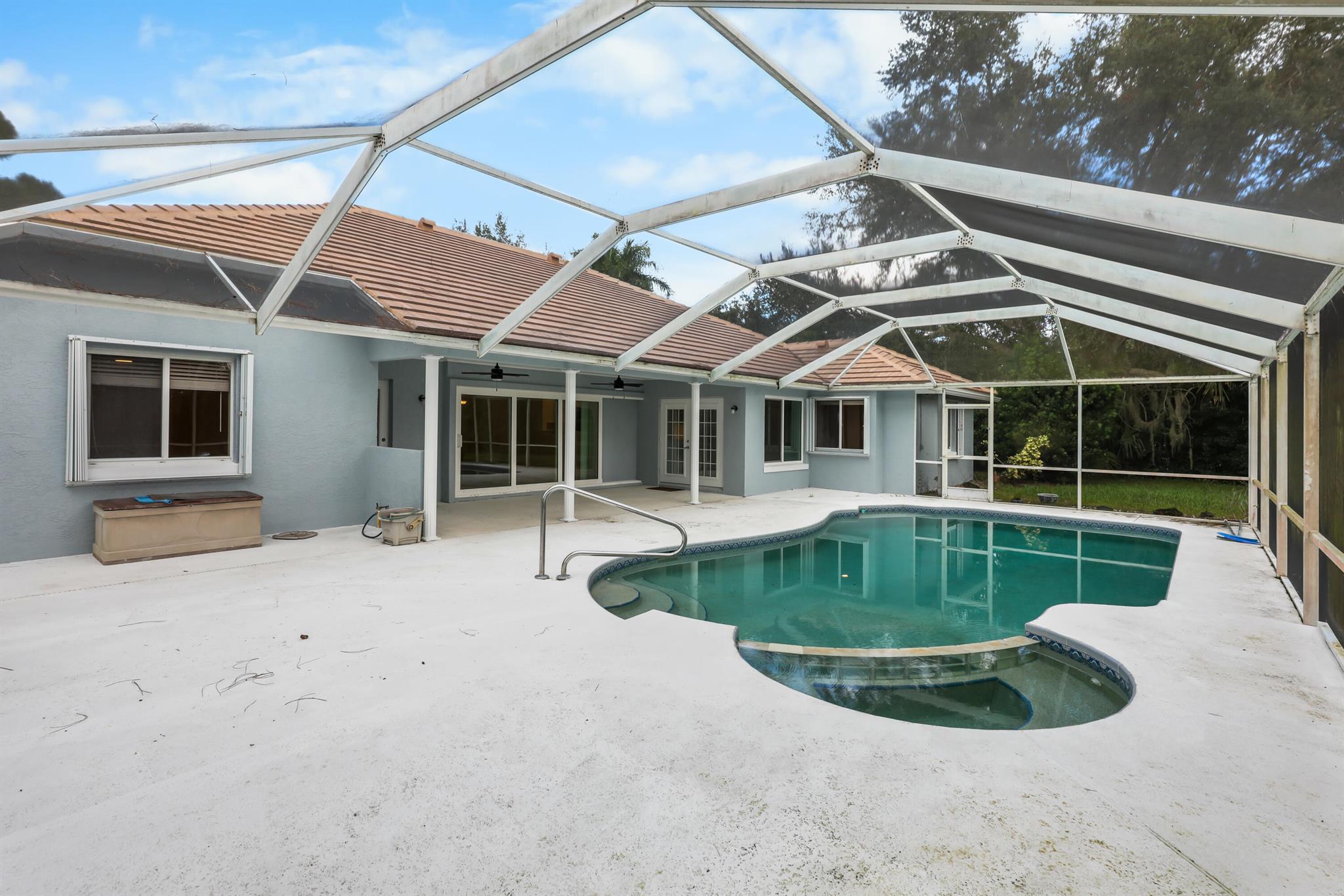 SANCTUARY - Residential