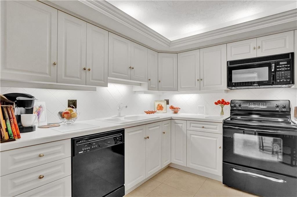 Photo of 5100 N Ocean Boulevard #405, Lauderdale By The Sea, FL 33308 (MLS # F10517291)