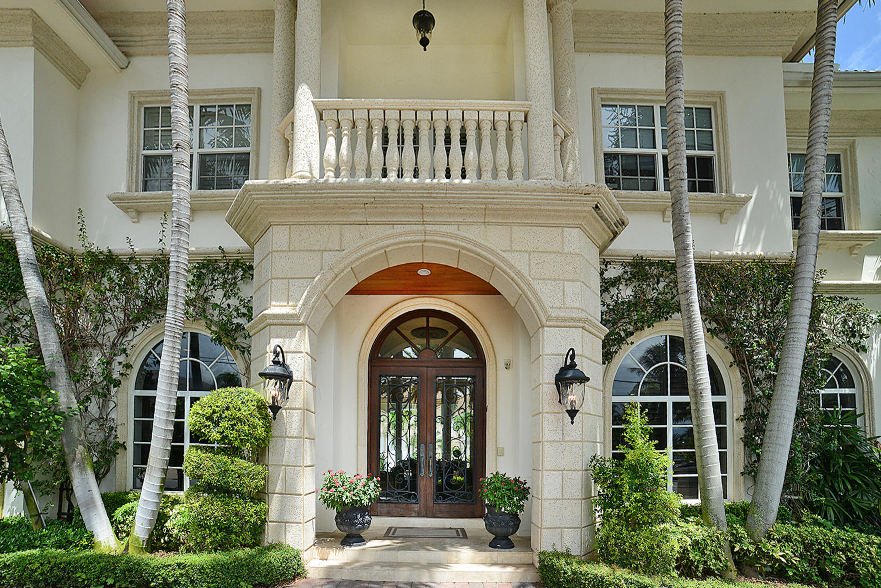 TROPIC ISLE - Residential