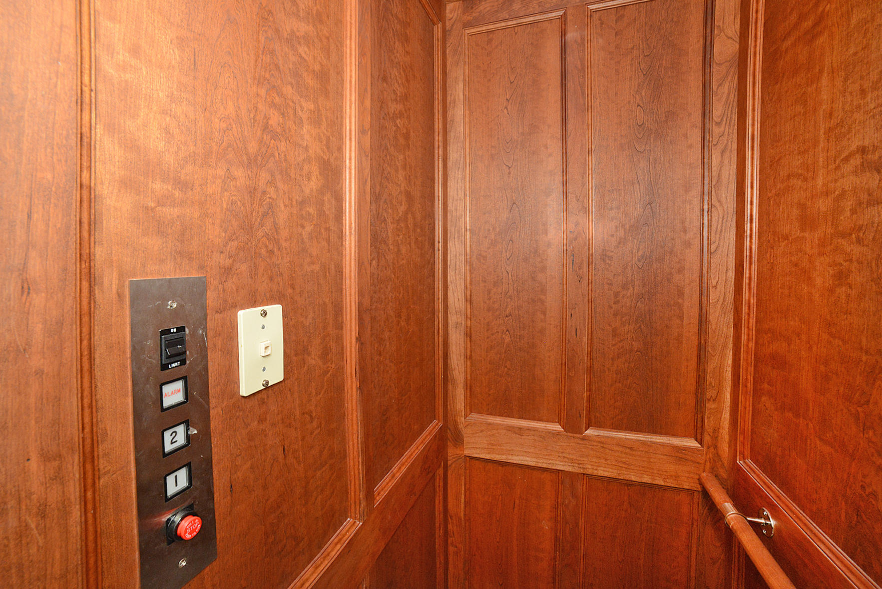 TROPIC ISLE - Residential