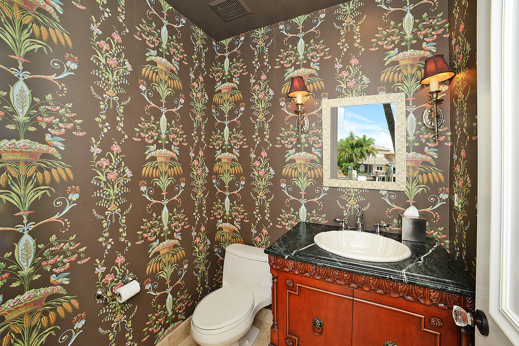 TROPIC ISLE - Residential