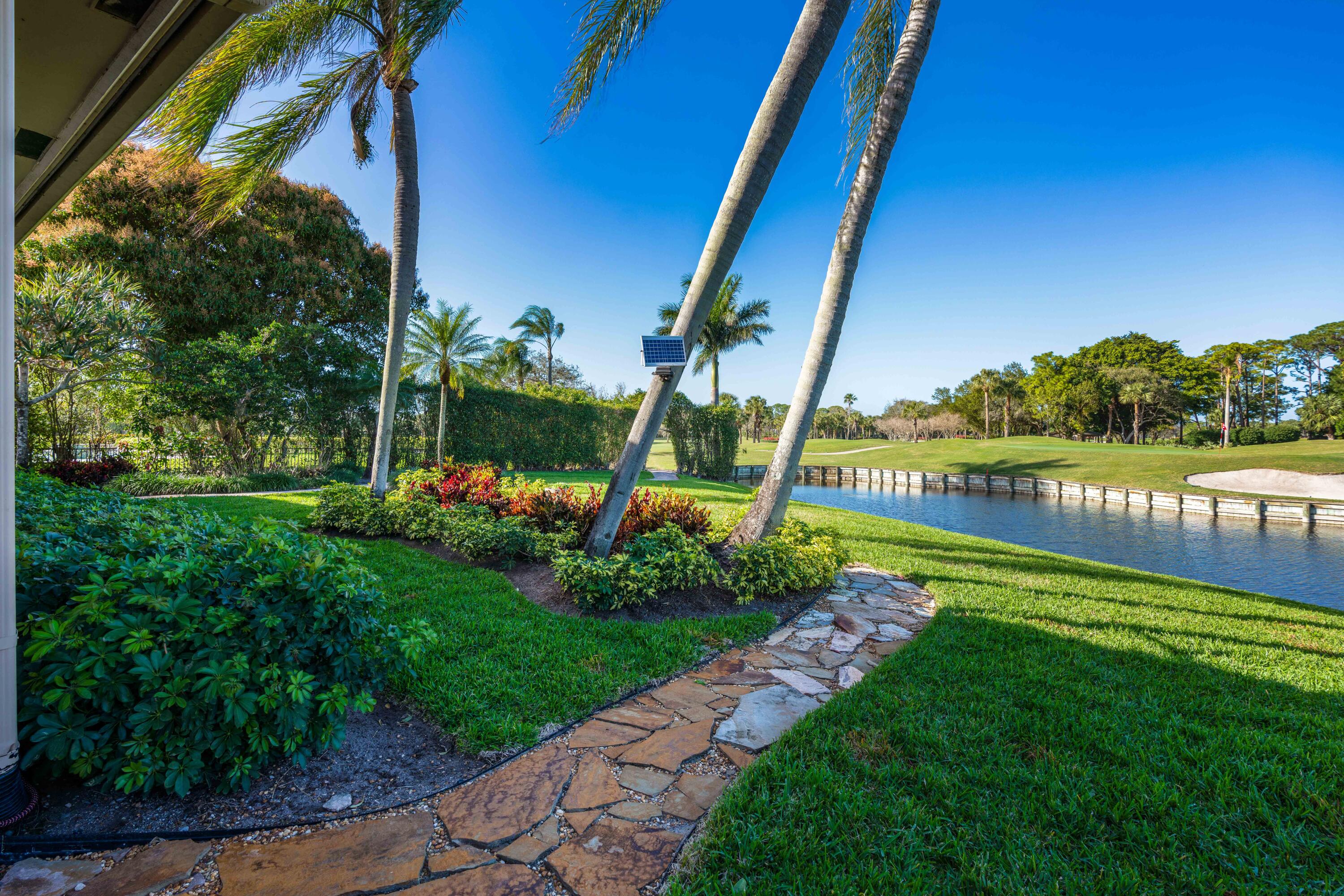 FRENCHMANS CREEK - Residential