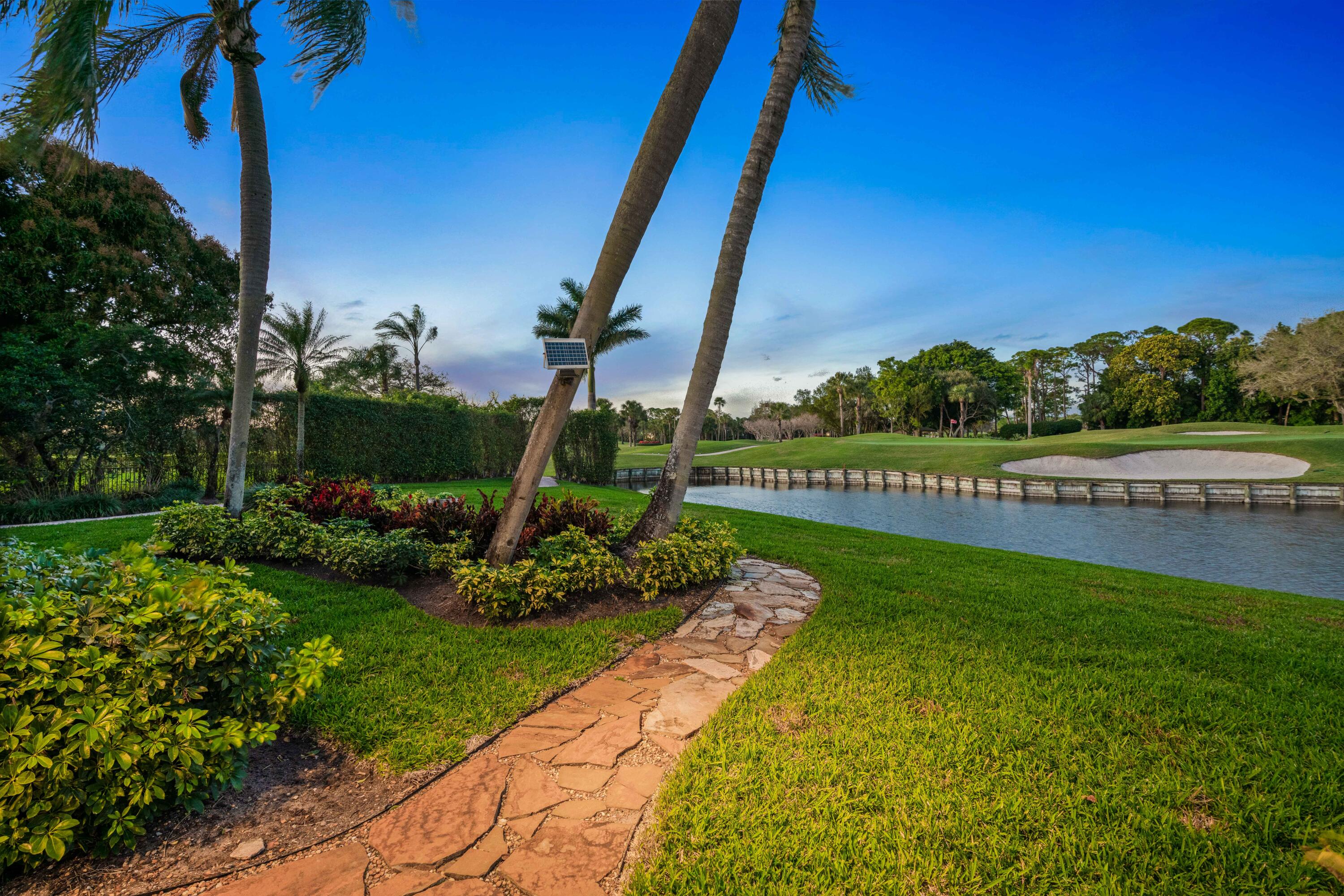 FRENCHMANS CREEK - Residential