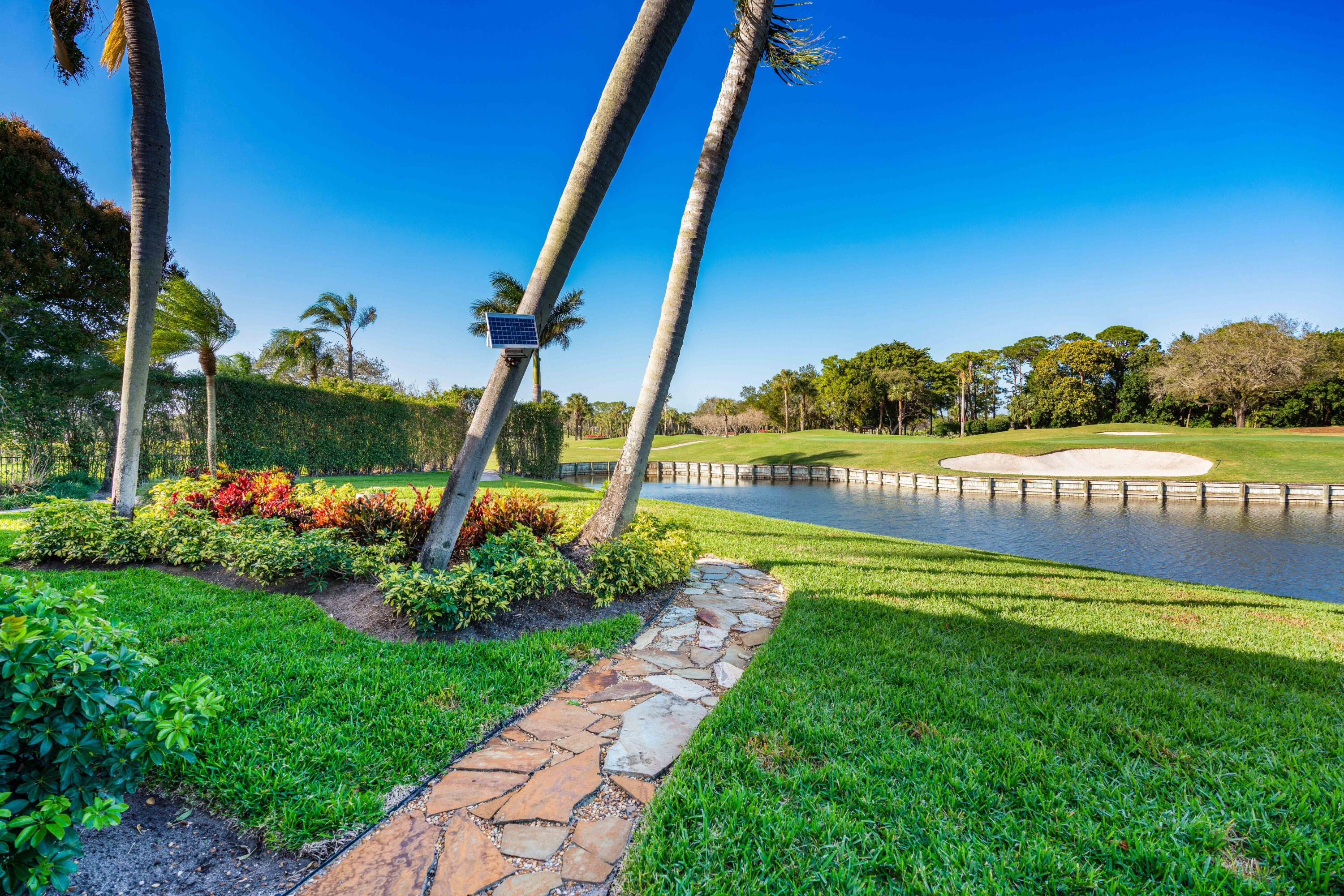 FRENCHMANS CREEK - Residential