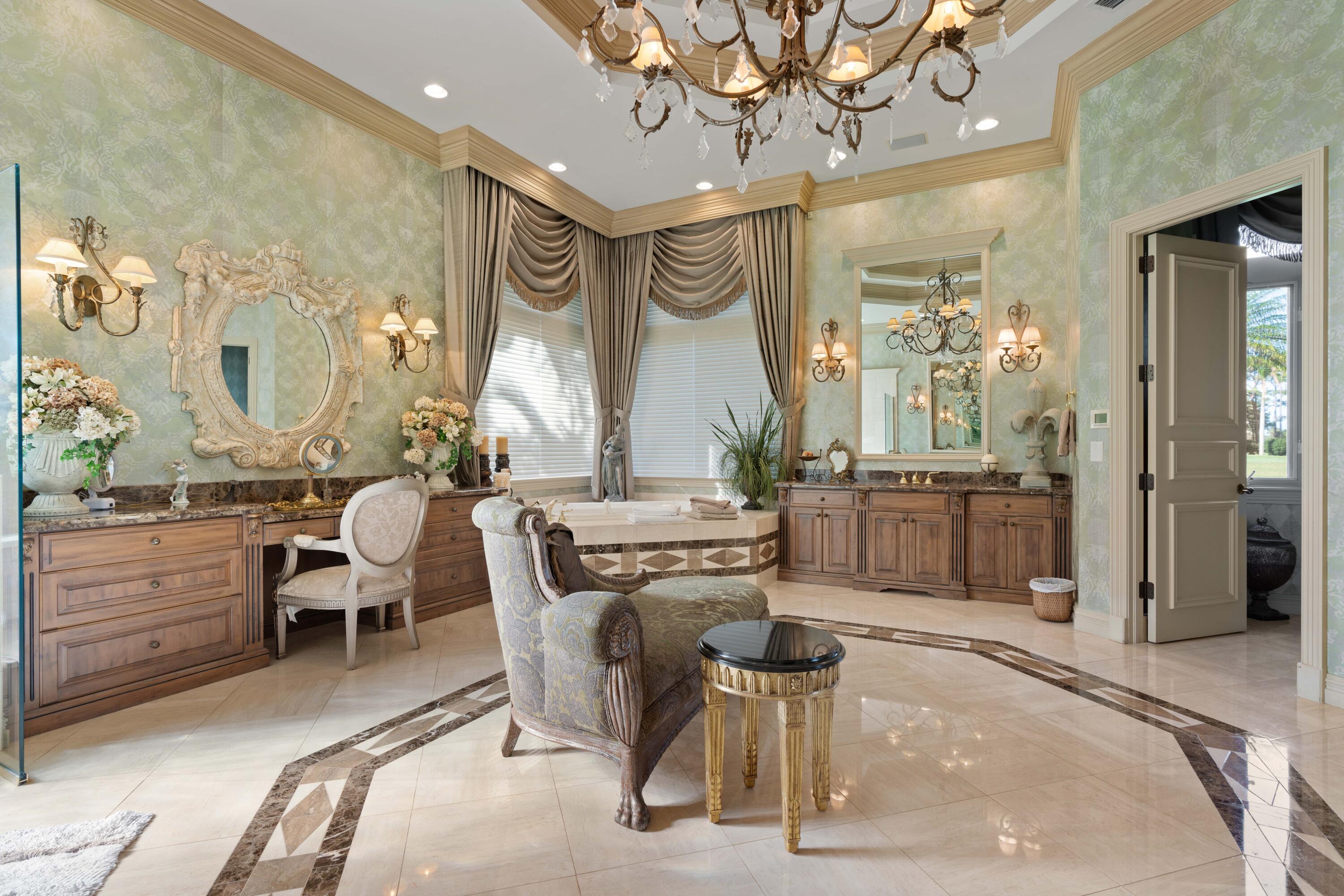 FRENCHMANS CREEK - Residential