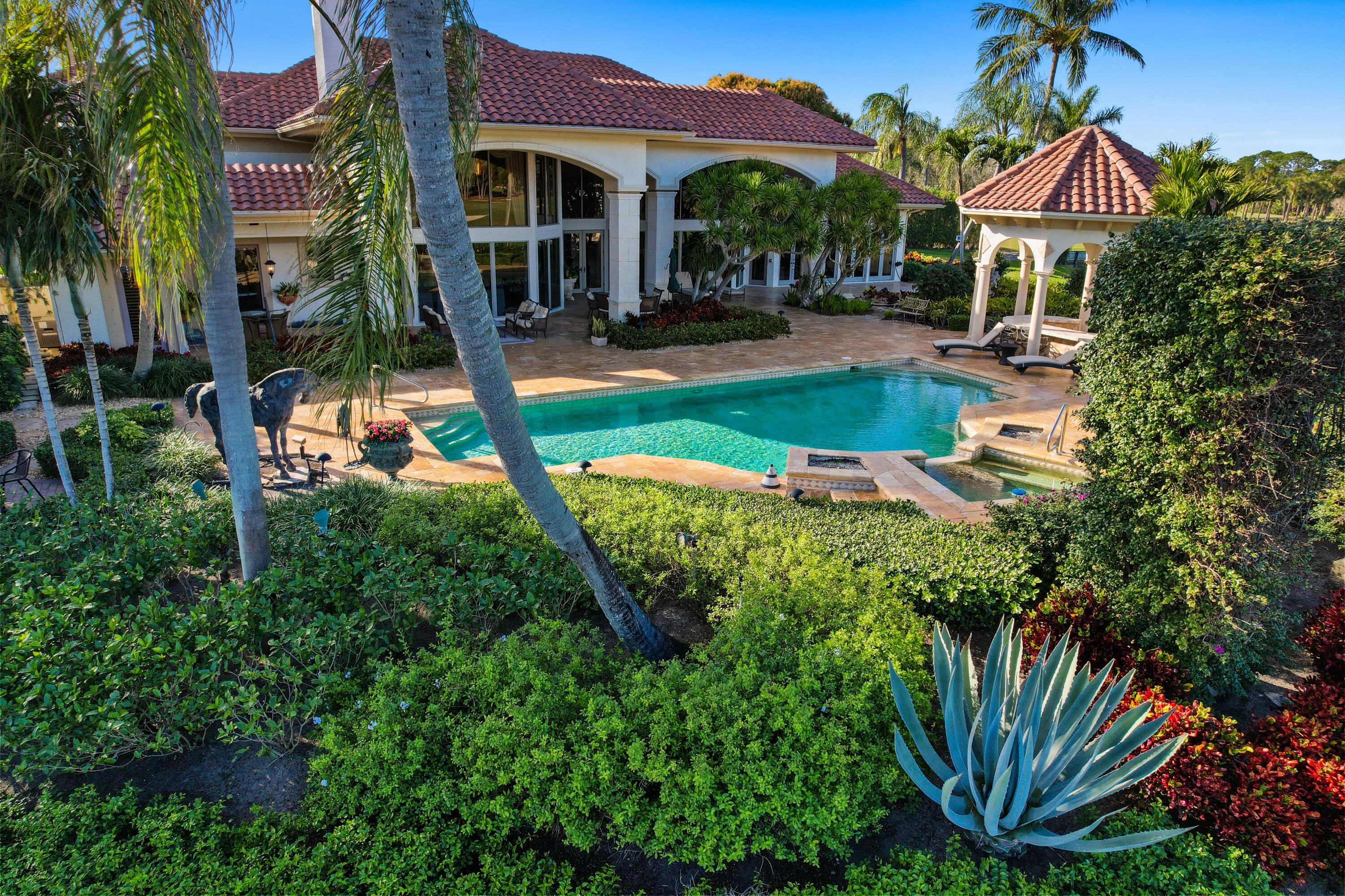 FRENCHMANS CREEK - Residential