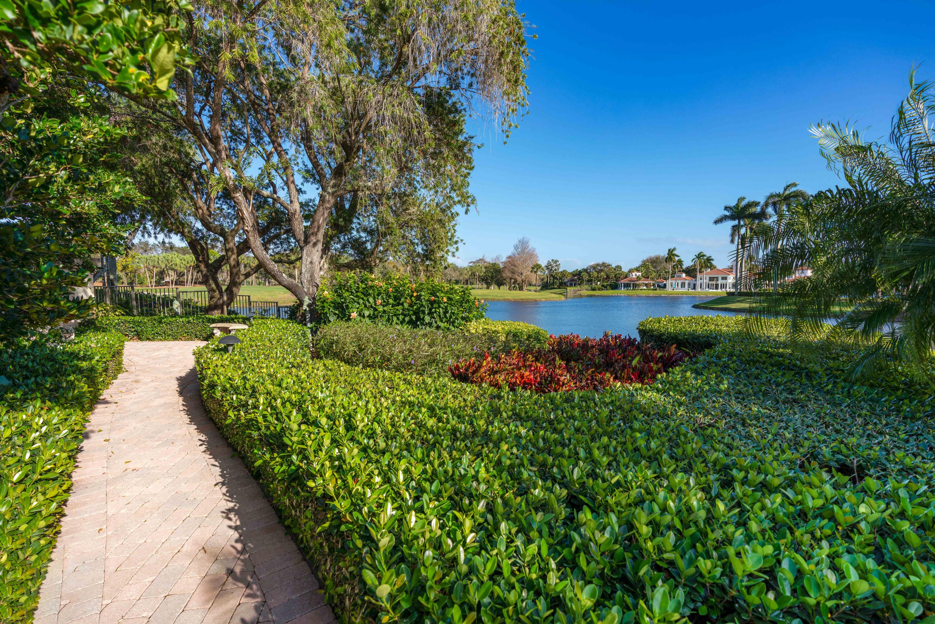 FRENCHMANS CREEK - Residential