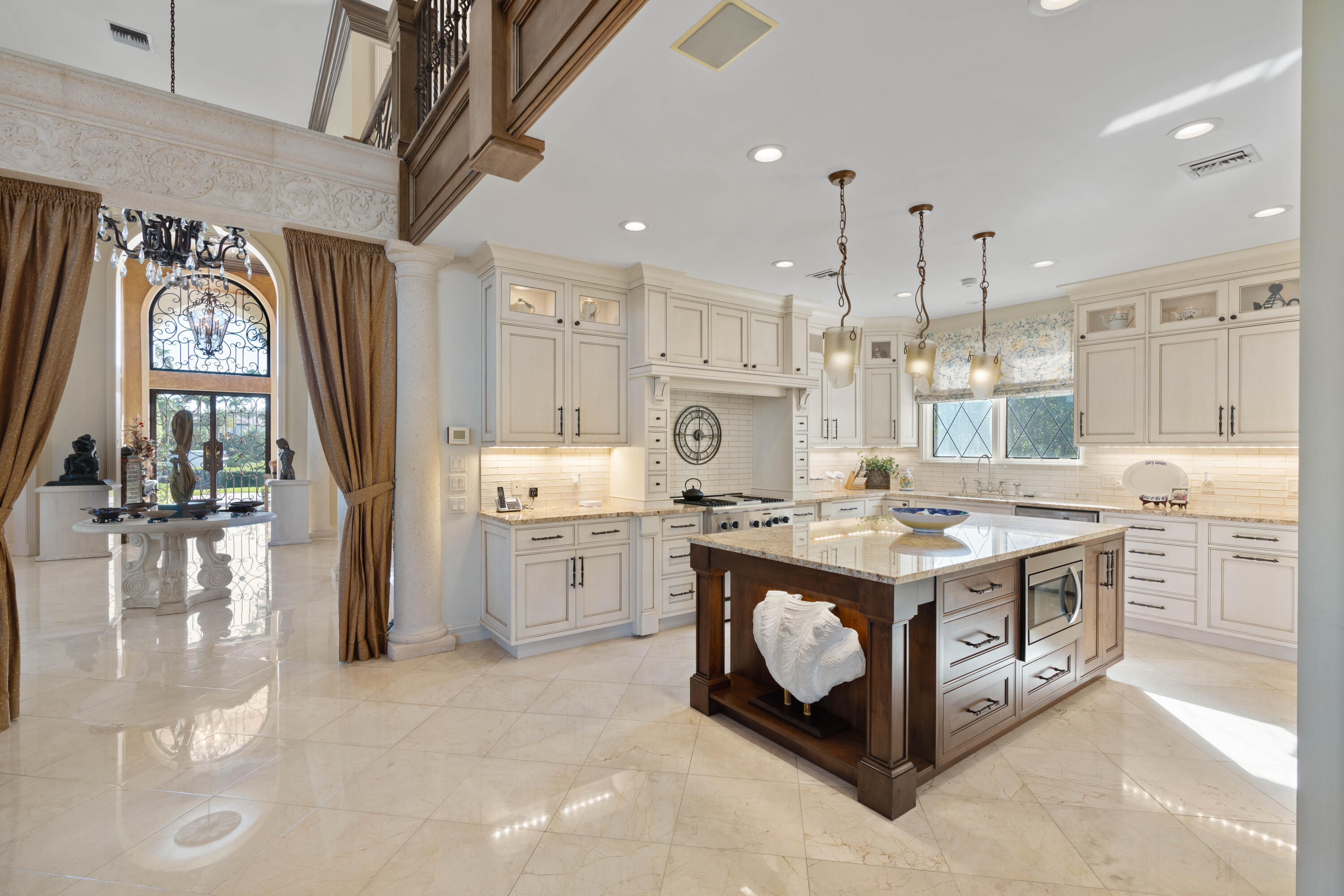 FRENCHMANS CREEK - Residential