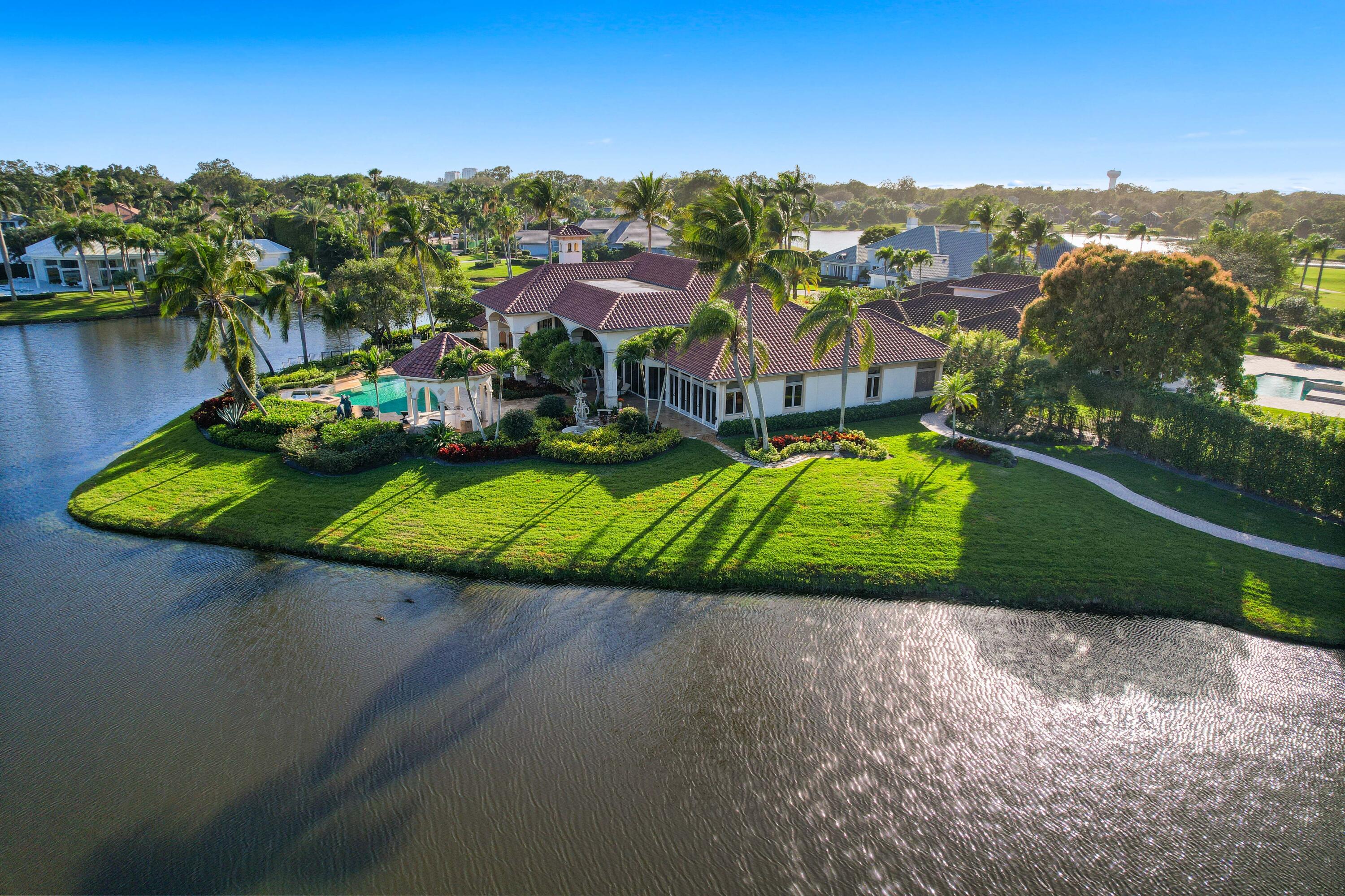 FRENCHMANS CREEK - Residential