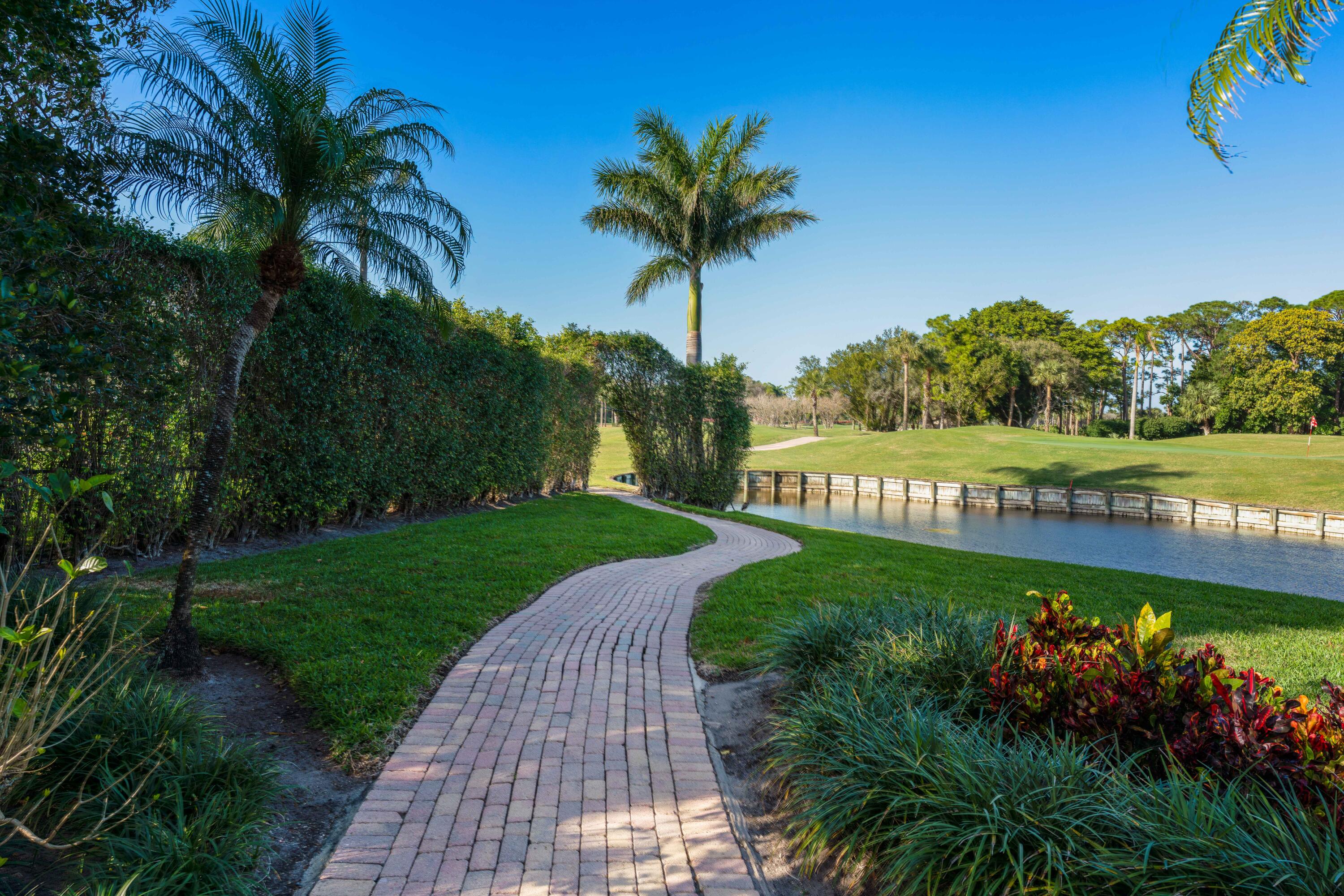 FRENCHMANS CREEK - Residential