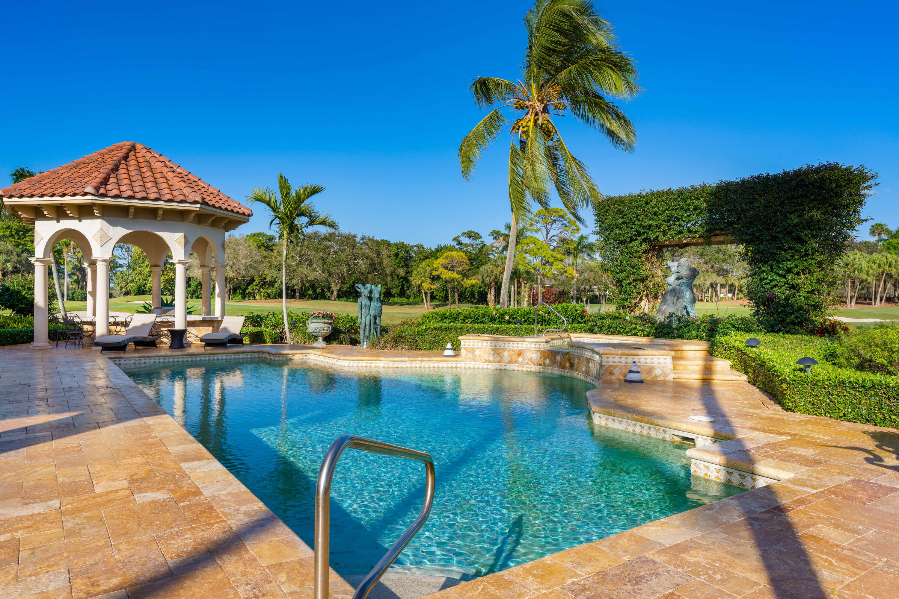 FRENCHMANS CREEK - Residential