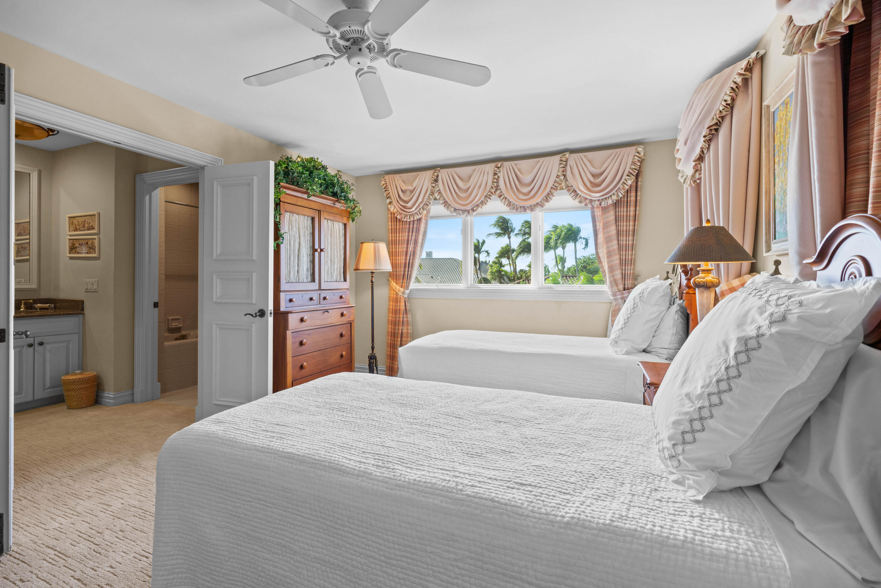 FRENCHMANS CREEK - Residential