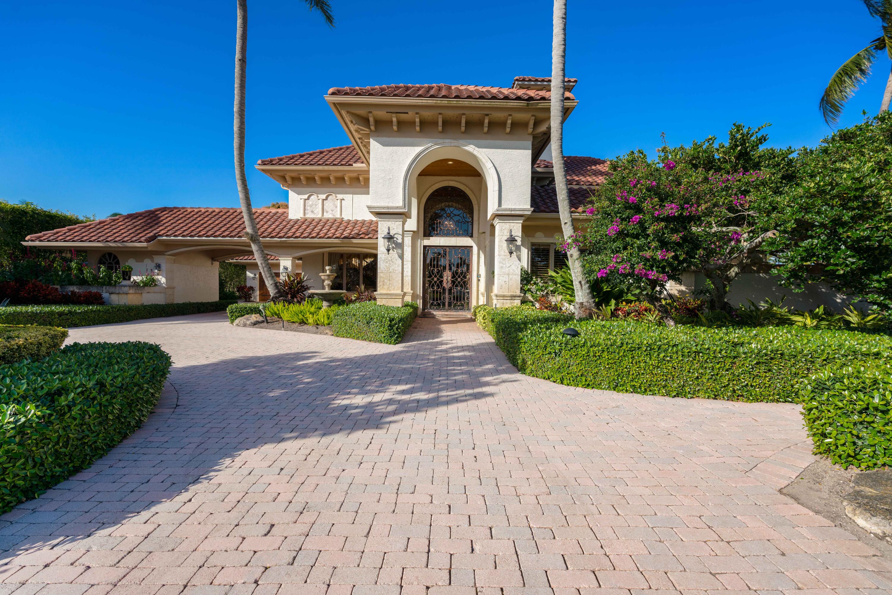 FRENCHMANS CREEK - Residential