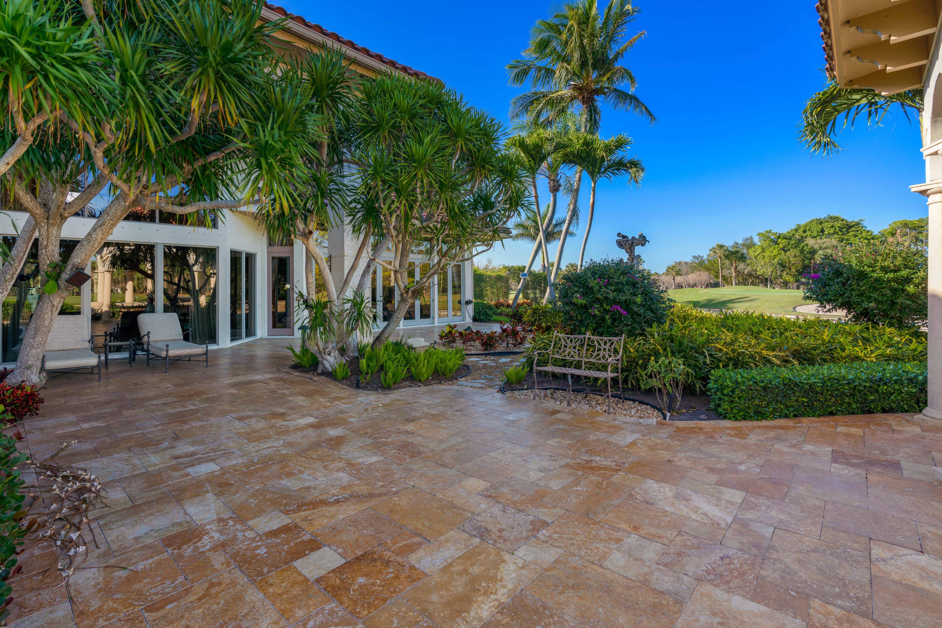 FRENCHMANS CREEK - Residential