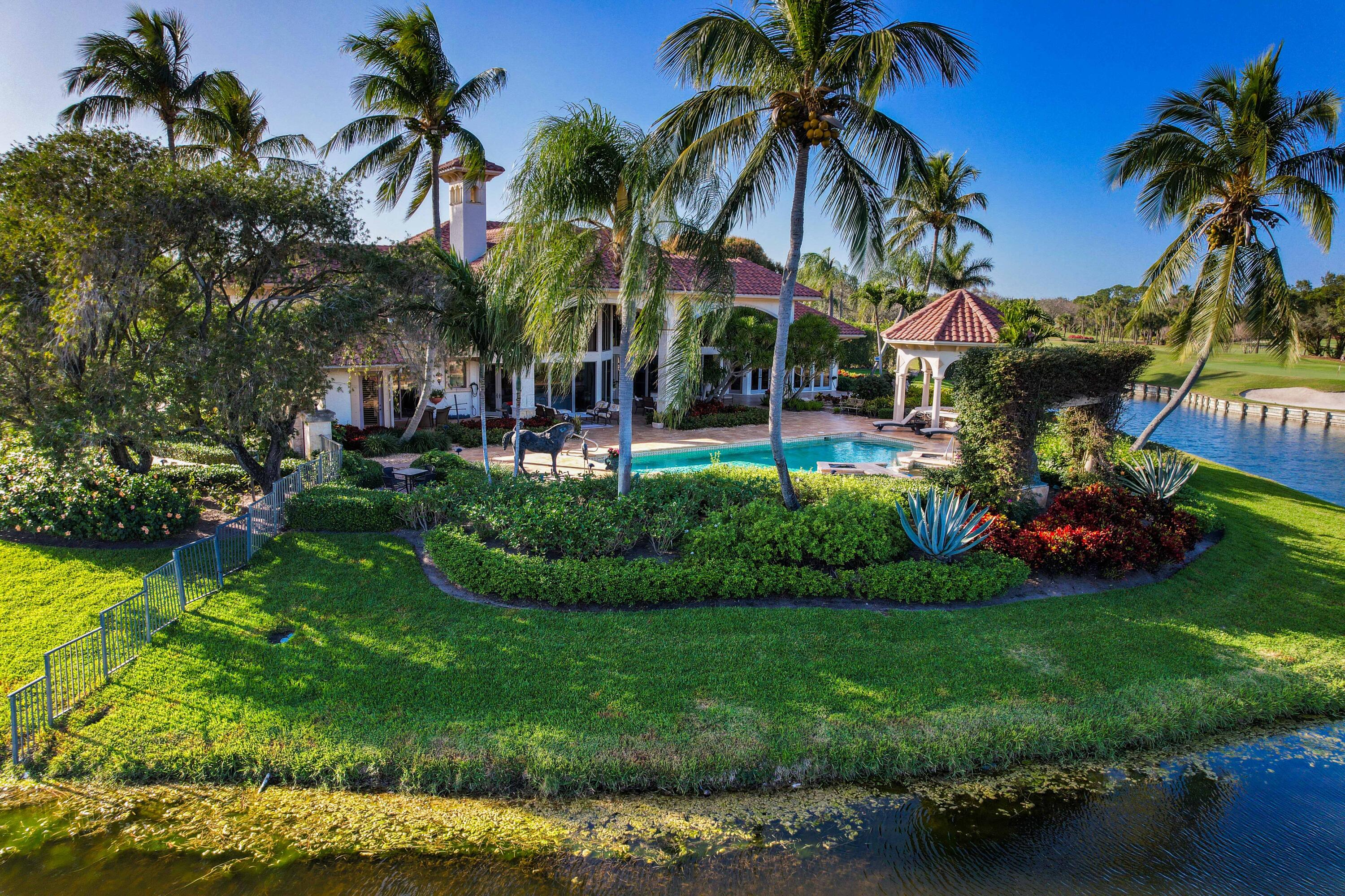 FRENCHMANS CREEK - Residential