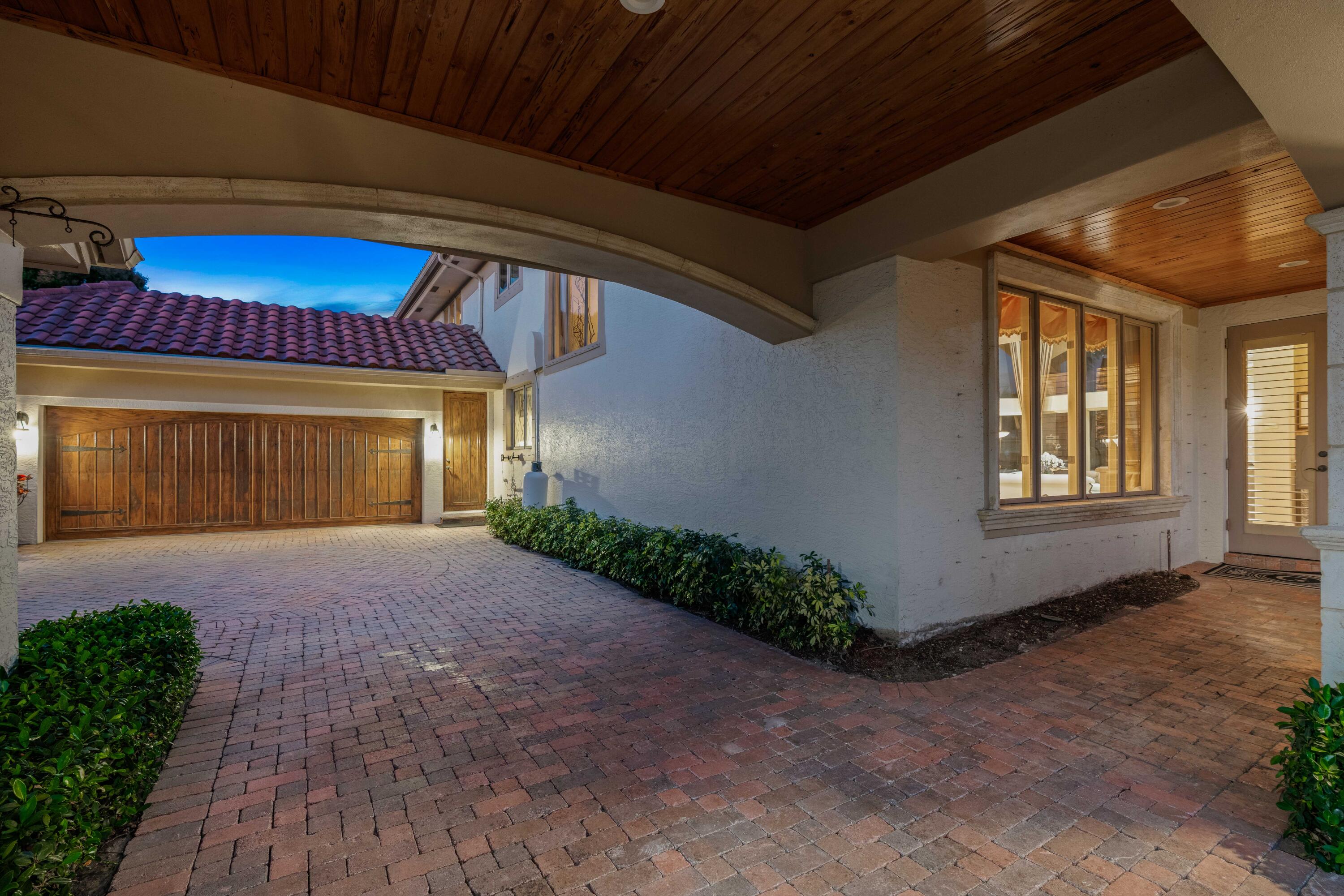 FRENCHMANS CREEK - Residential