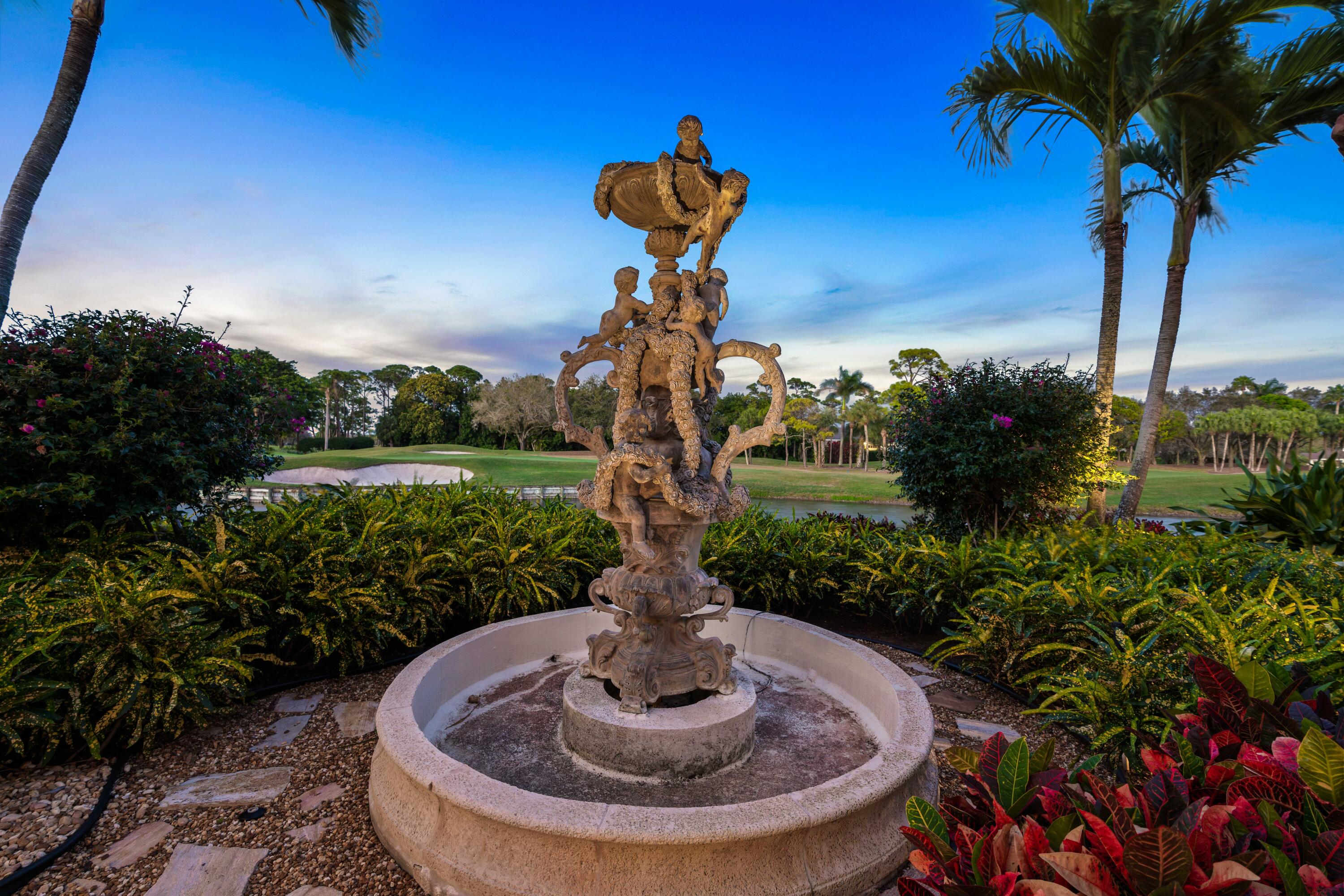 FRENCHMANS CREEK - Residential