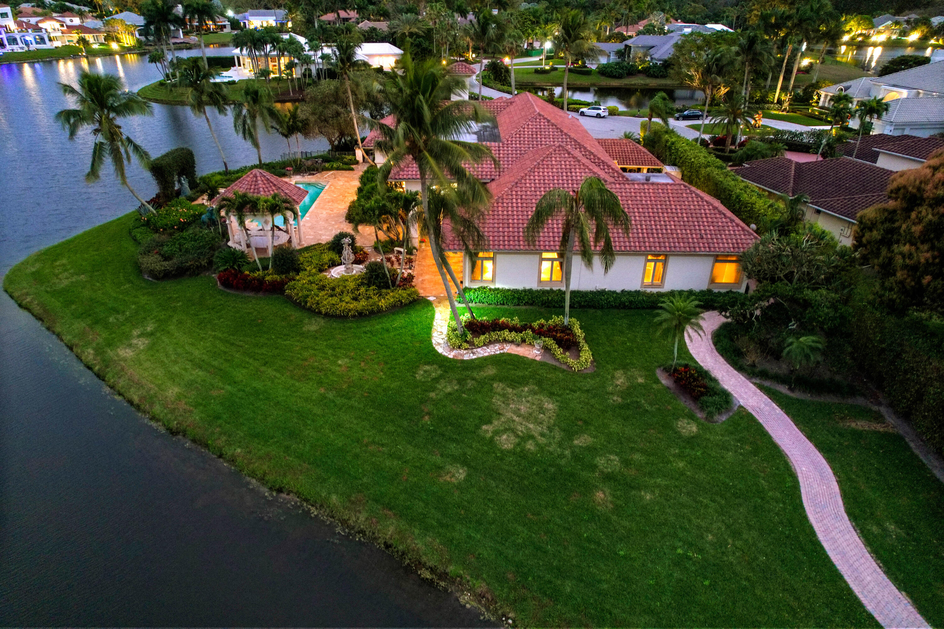 FRENCHMANS CREEK - Residential