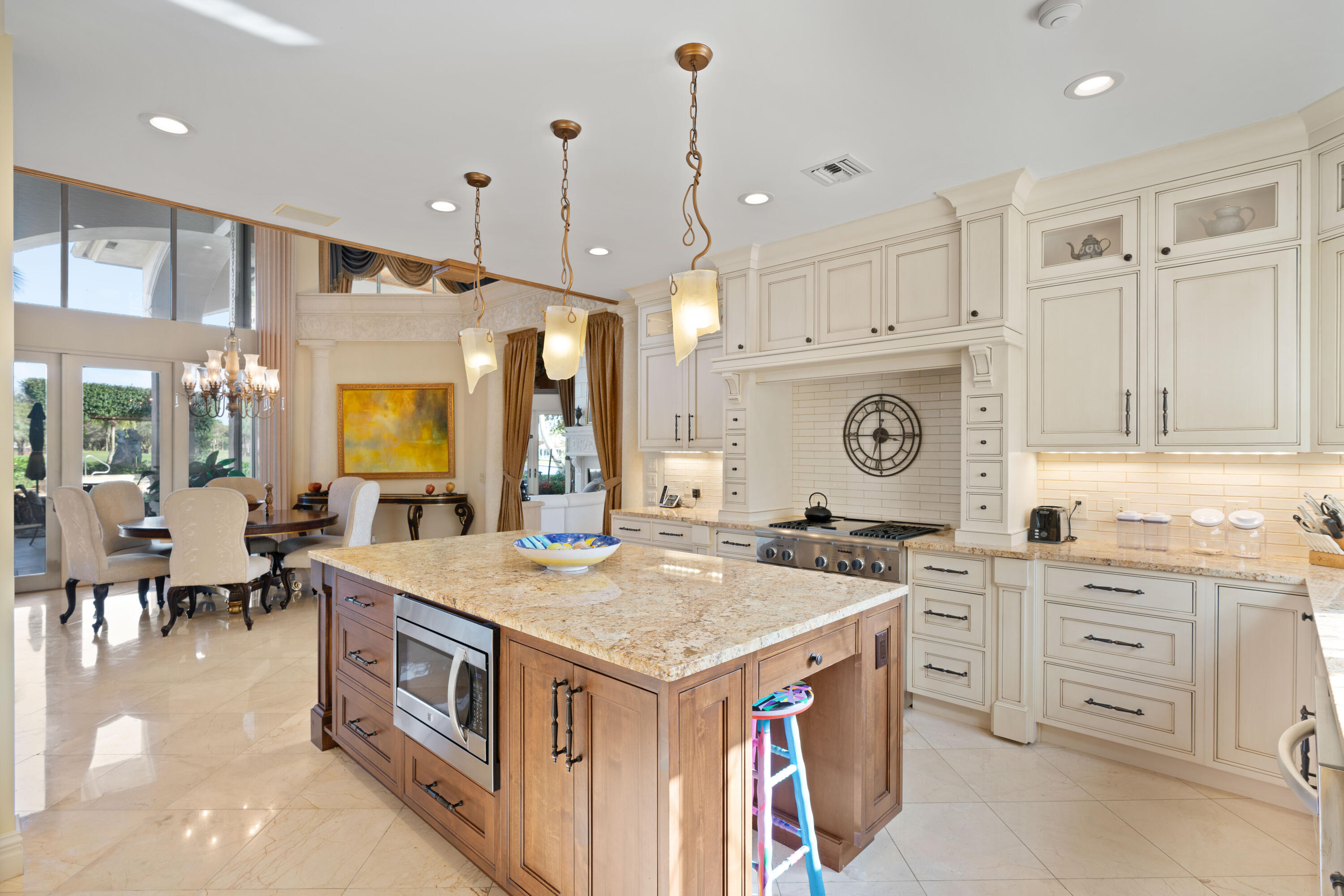 FRENCHMANS CREEK - Residential