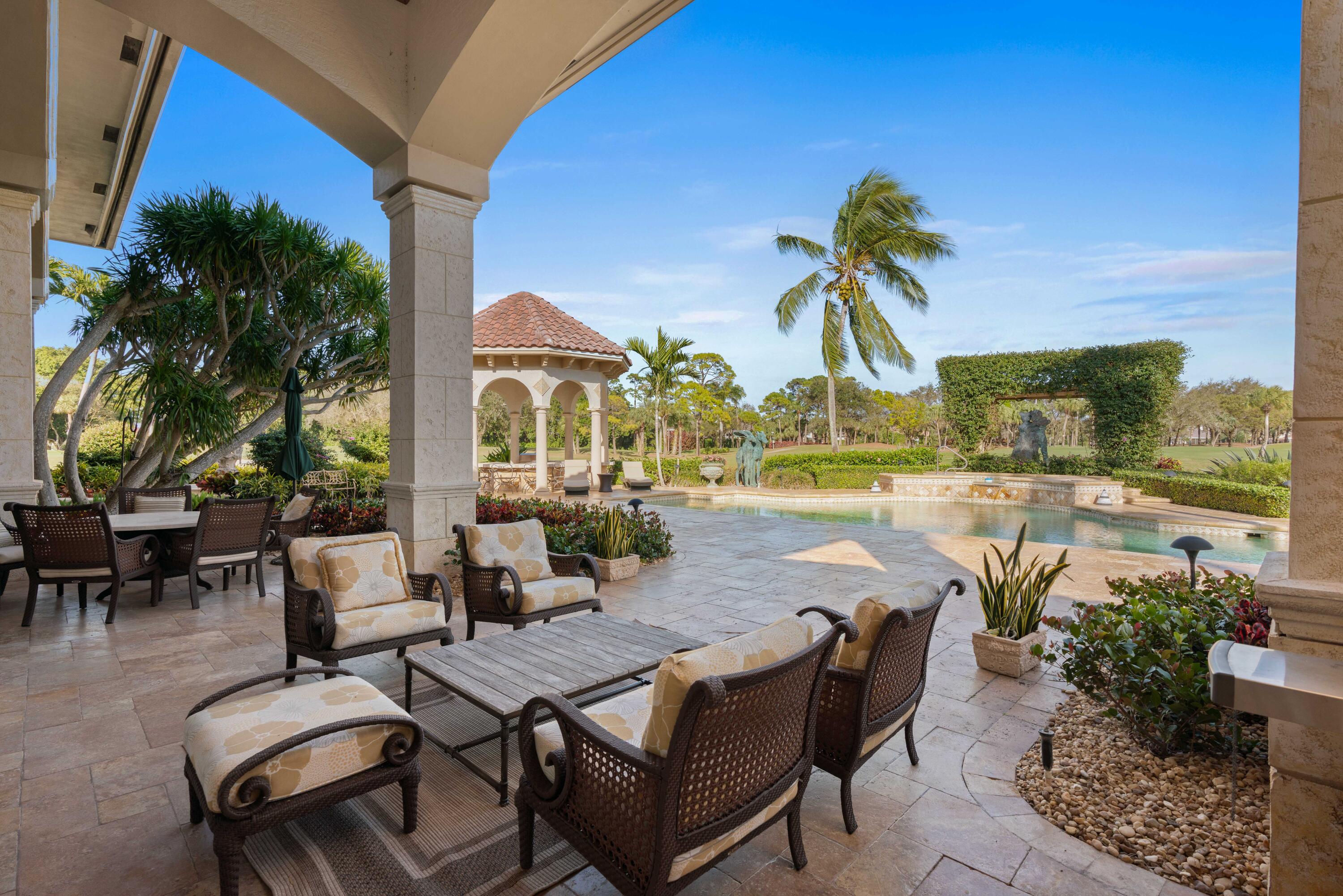 FRENCHMANS CREEK - Residential