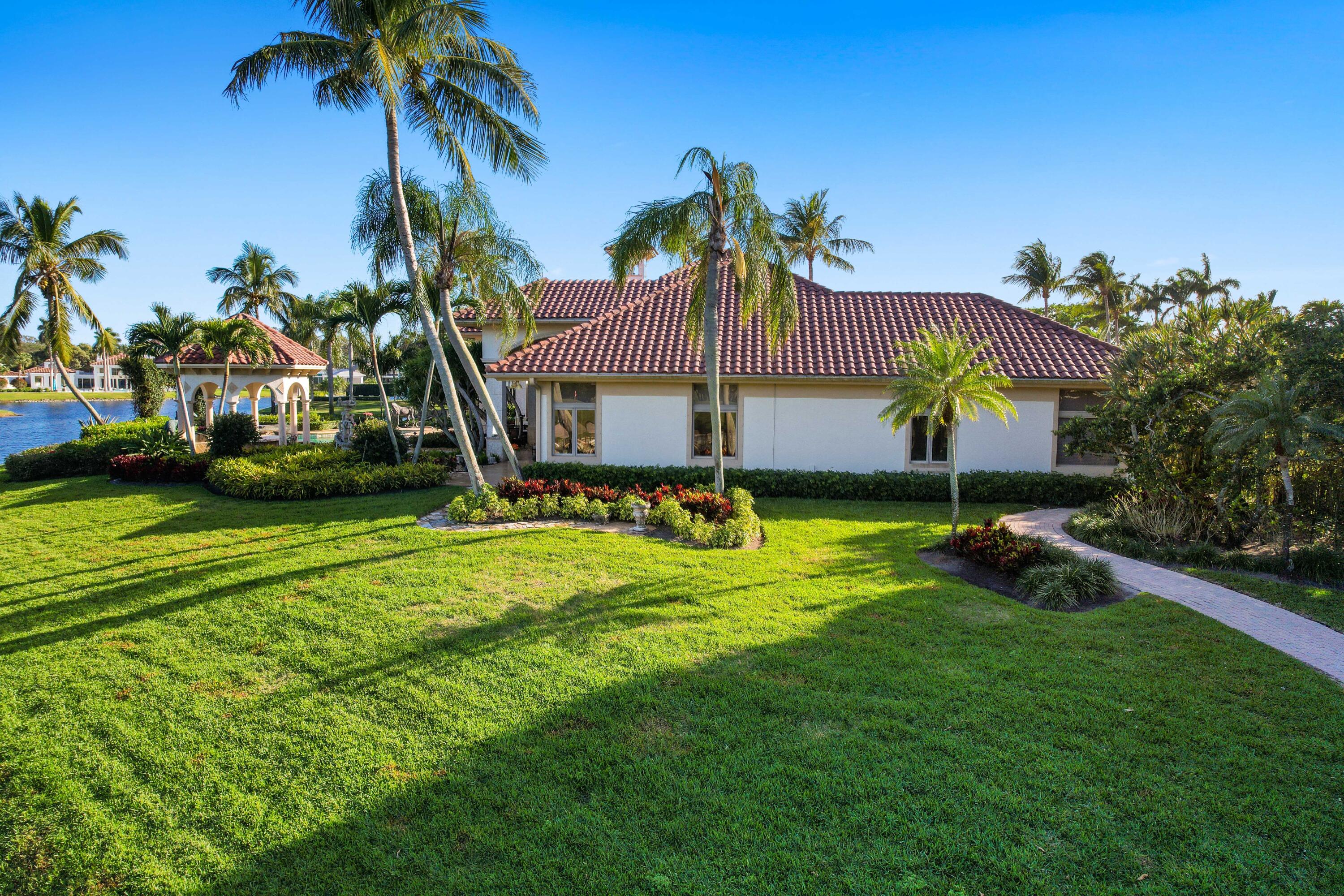 FRENCHMANS CREEK - Residential