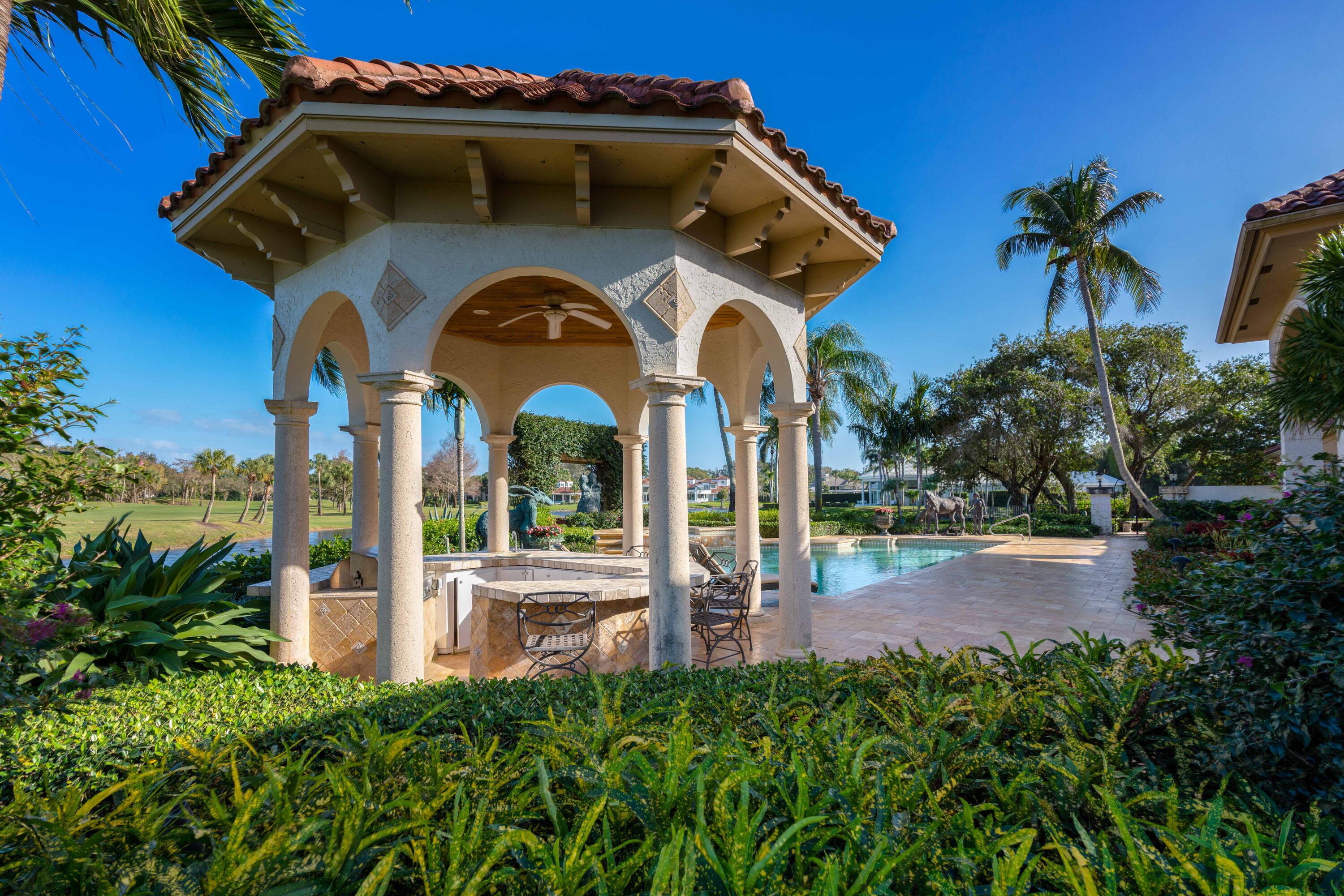 FRENCHMANS CREEK - Residential