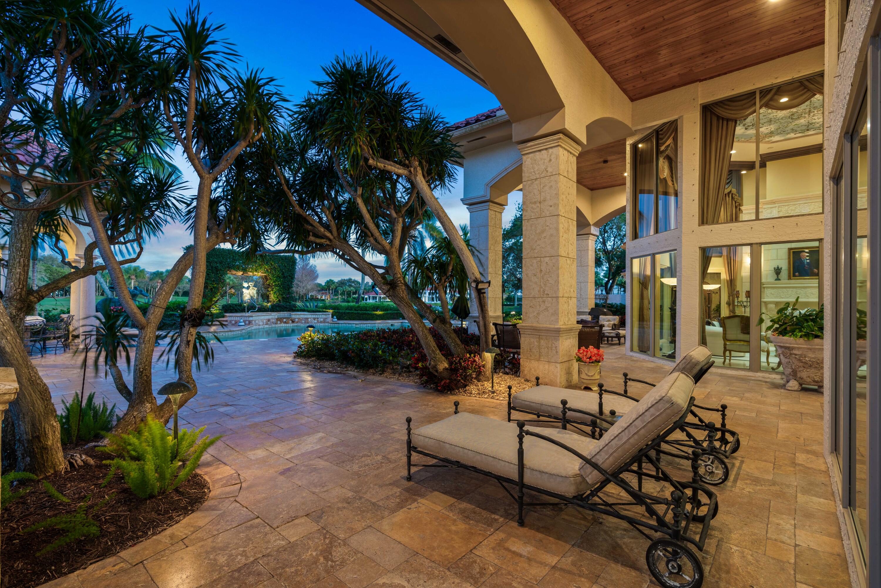 FRENCHMANS CREEK - Residential