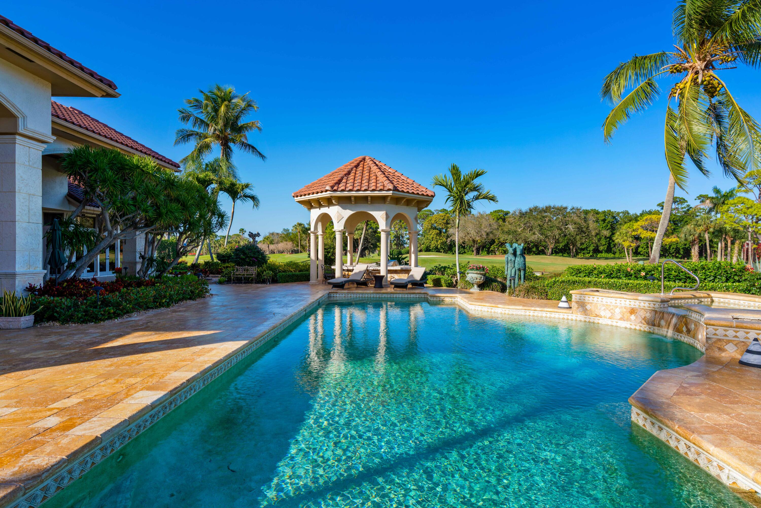 FRENCHMANS CREEK - Residential