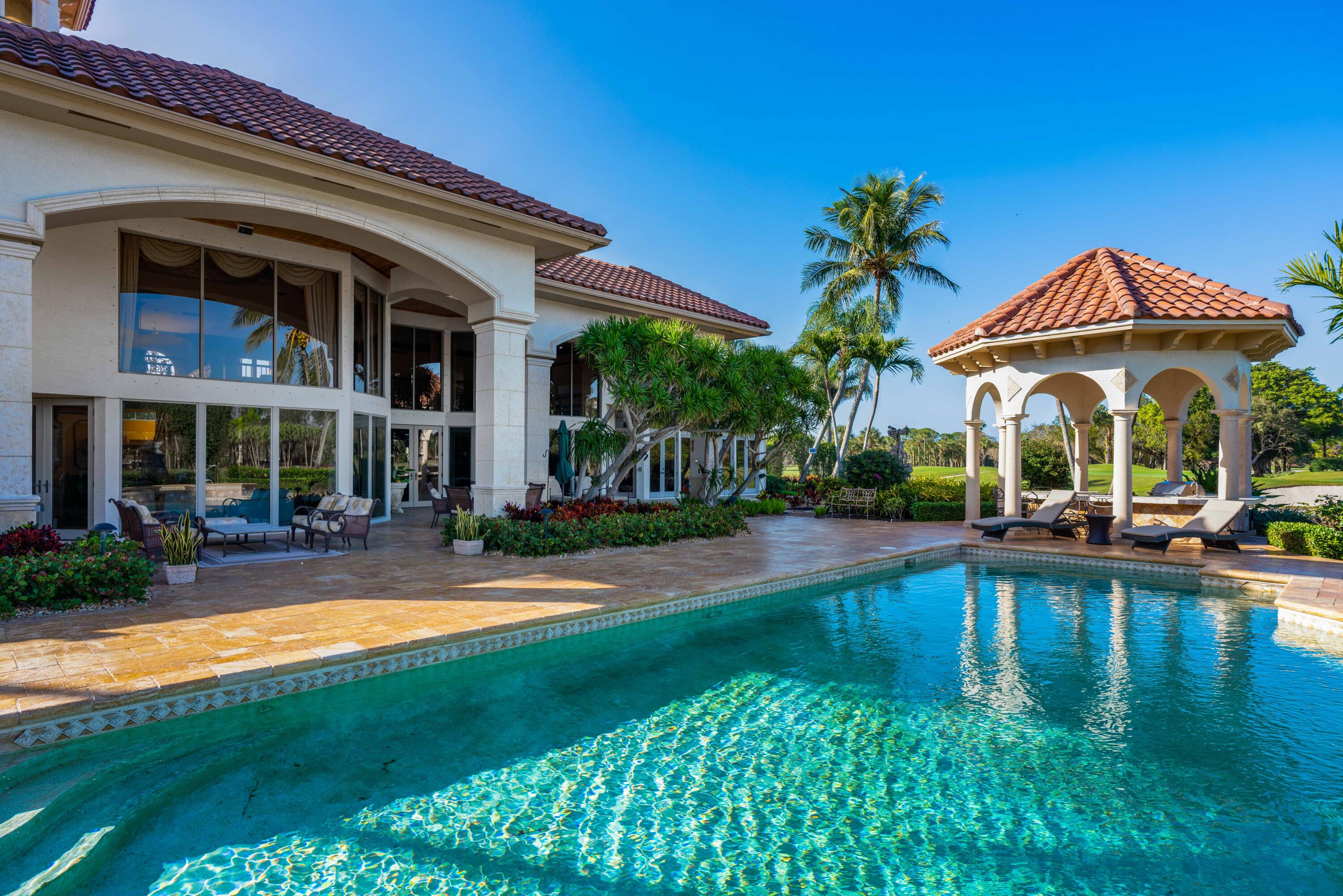 FRENCHMANS CREEK - Residential