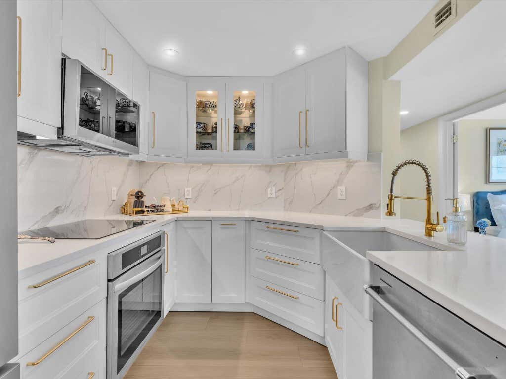 Photo of 133 N POMPANO BEACH Boulevard #1501, Pompano Beach, FL 33062 (MLS # B26068672)