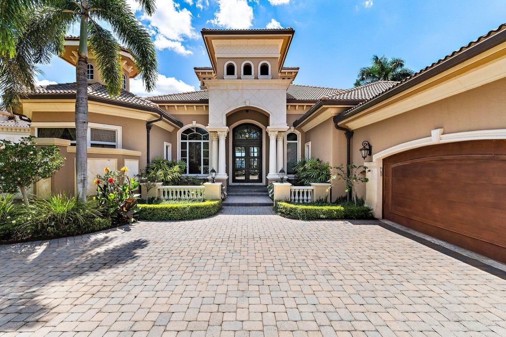 Photo of 135 Playa Rienta Way, Palm Beach Gardens, FL 33418 (MLS # R11052388)