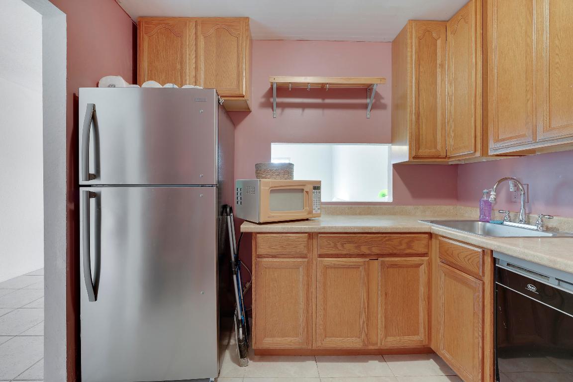 GREENWAY VILLAGE SOUTH CONDO 3 - Residential