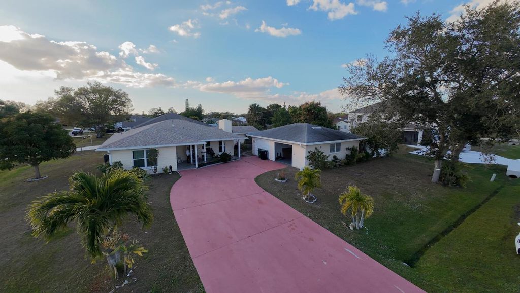 Photo of 126 NW Hibiscus St Street NW, Port Saint Lucie, FL 34983 (MLS # R11155382)