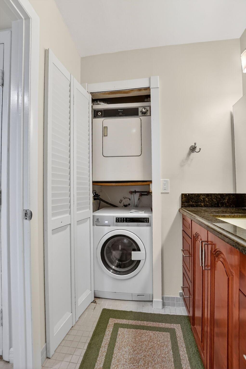 King's Point Piedmont C B - Residential Lease